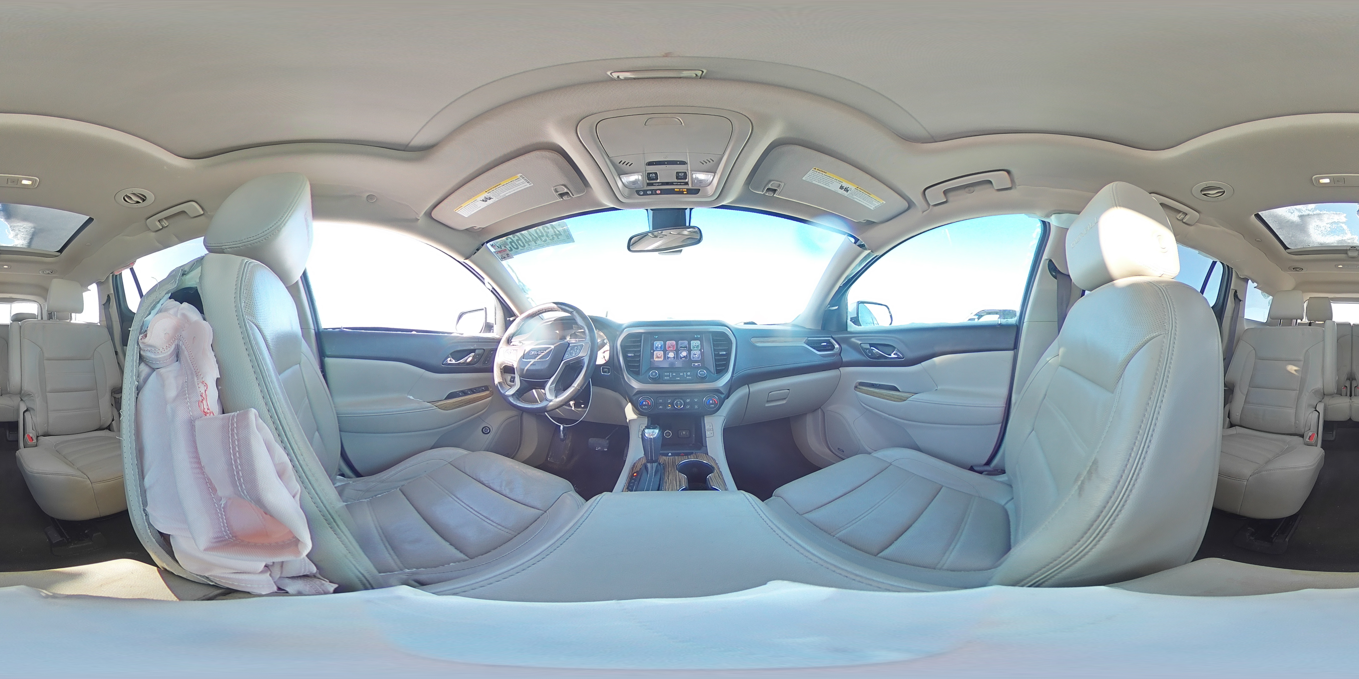 2017 GMC Acadia - Image 14