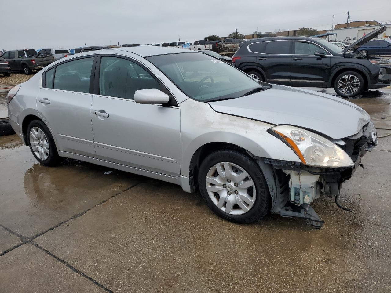 2010 Nissan Altima - Image 4