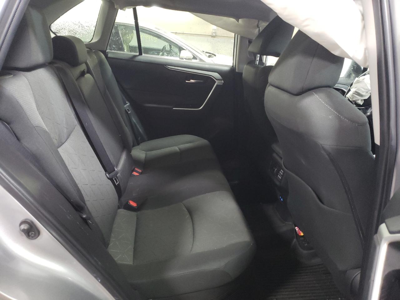 2022 Toyota RAV 4 - Image 10
