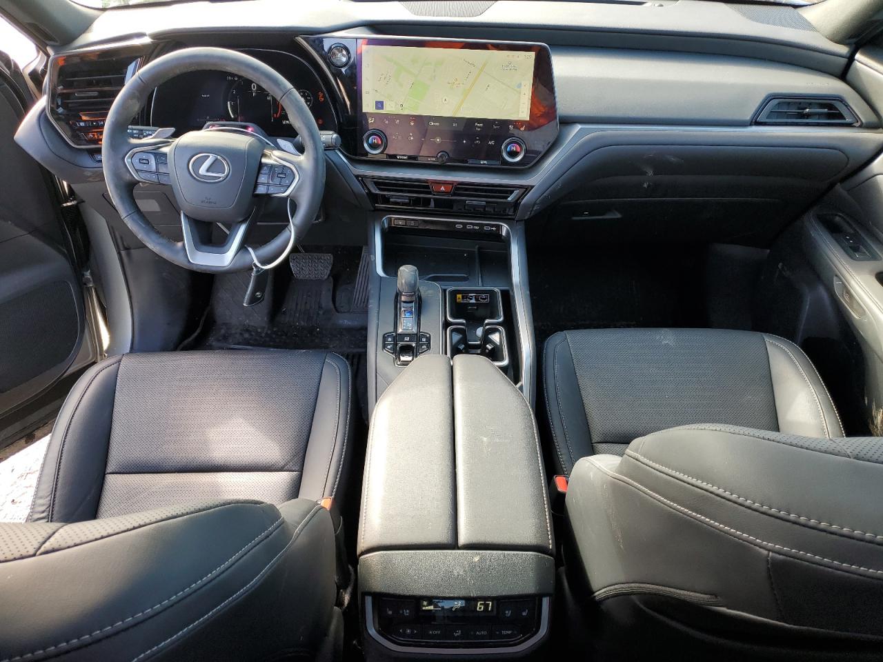 2024 Lexus TX - Image 8