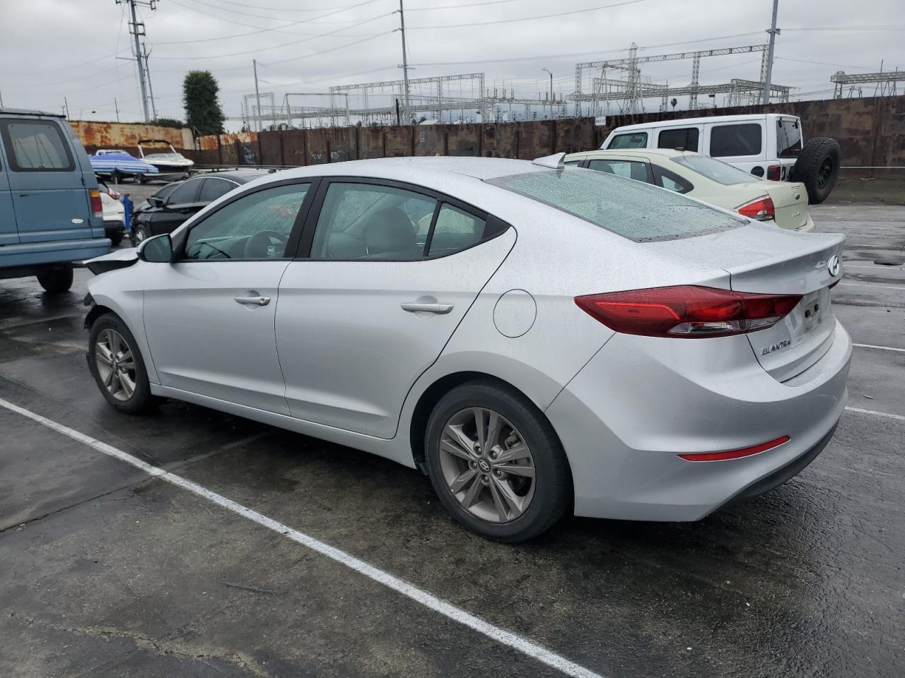 2018 Hyundai Elantra - Image 2