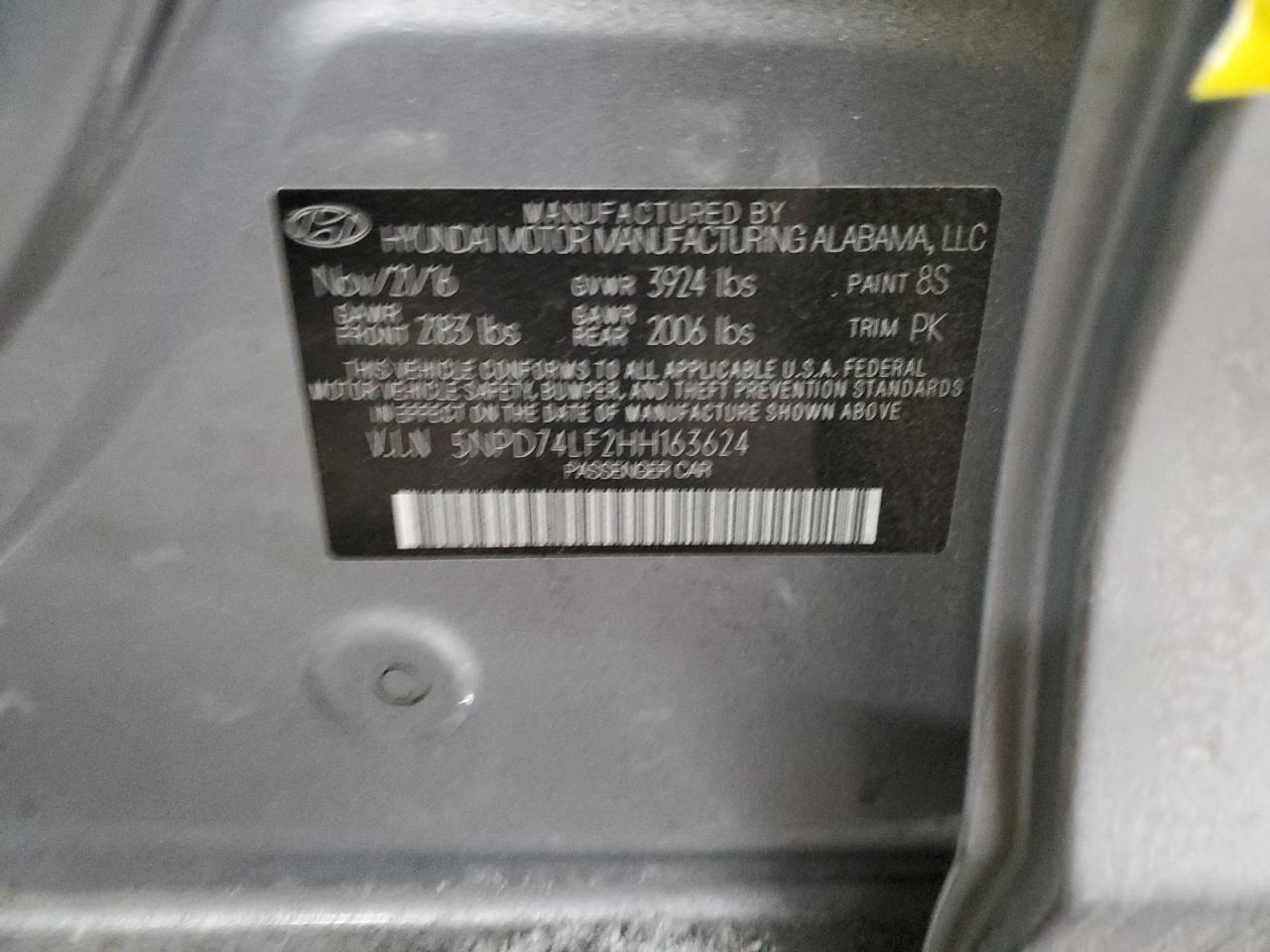 2017 Hyundai Elantra - Image 12