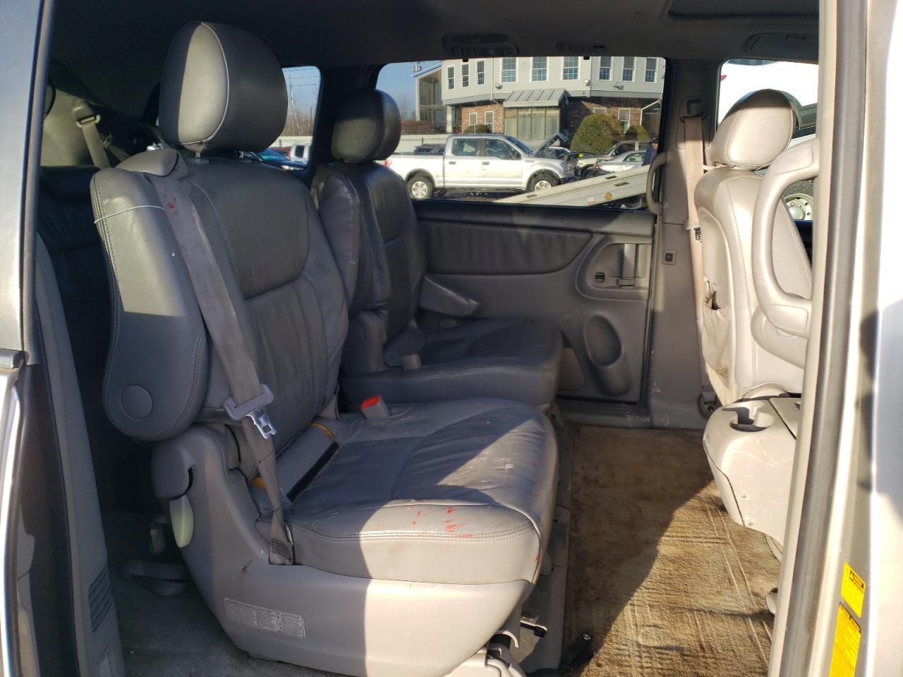 2006 Toyota Sienna - Image 11