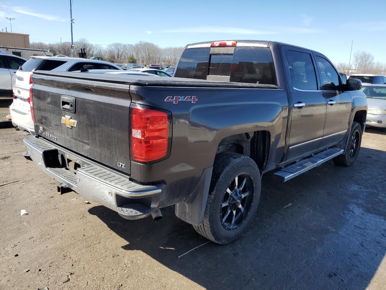 2015 Chevrolet Silverado - Image 3