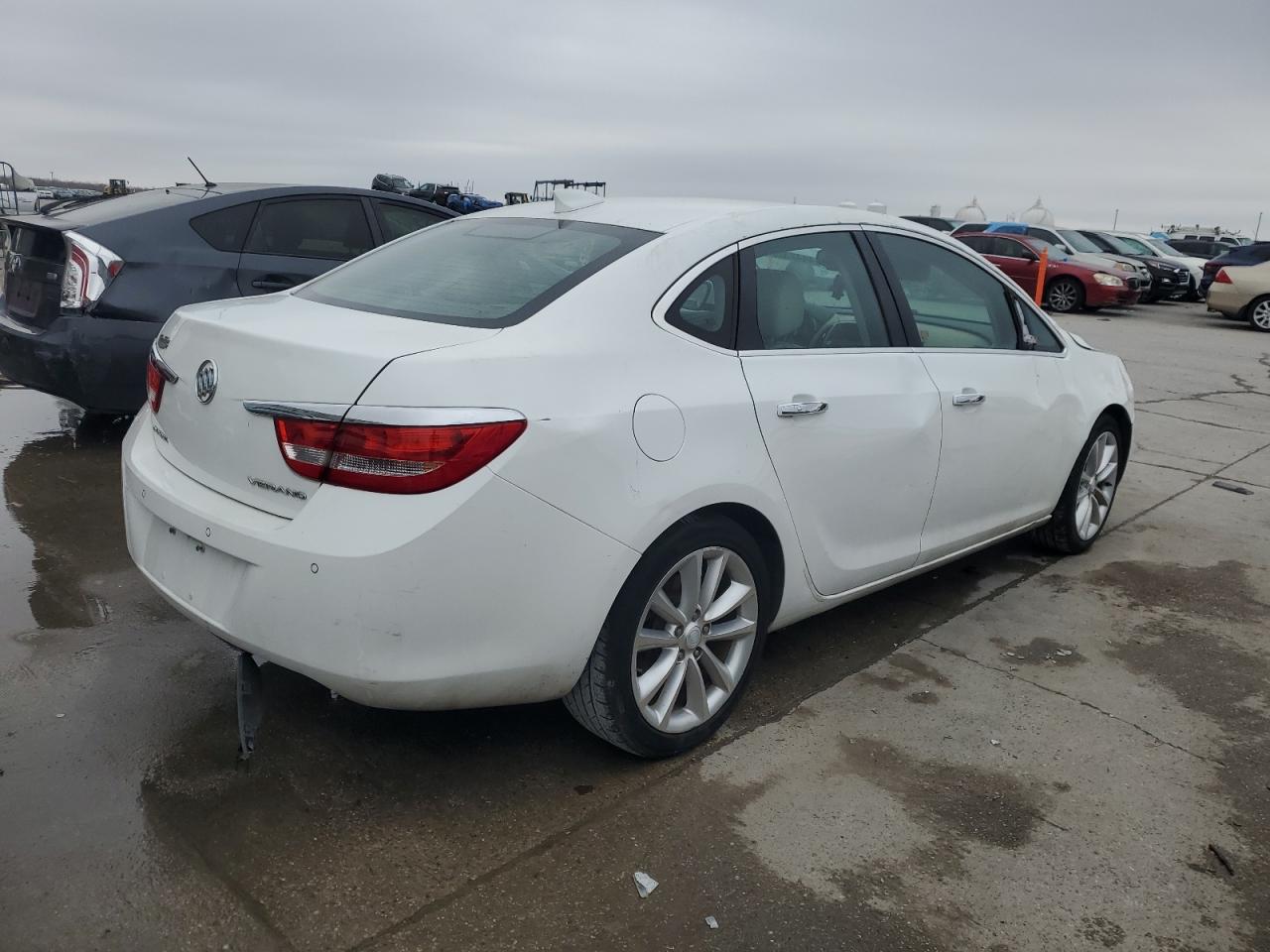 2015 Buick Verano - Image 3