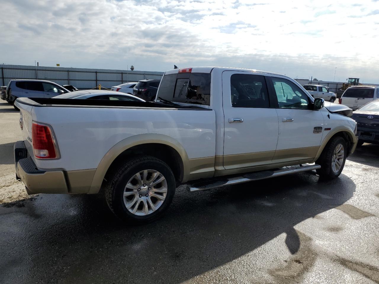 2015 RAM 1500 - Image 3