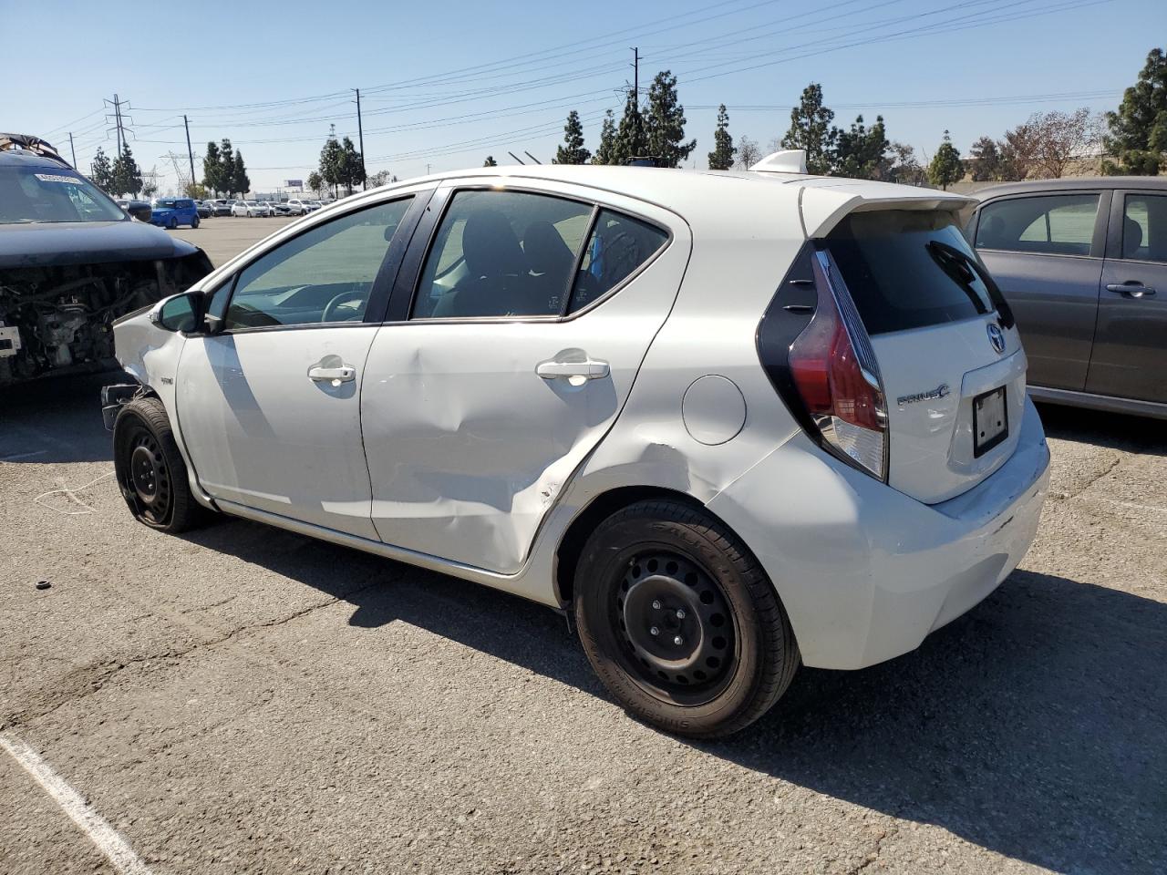 2015 Toyota Prius - Image 2