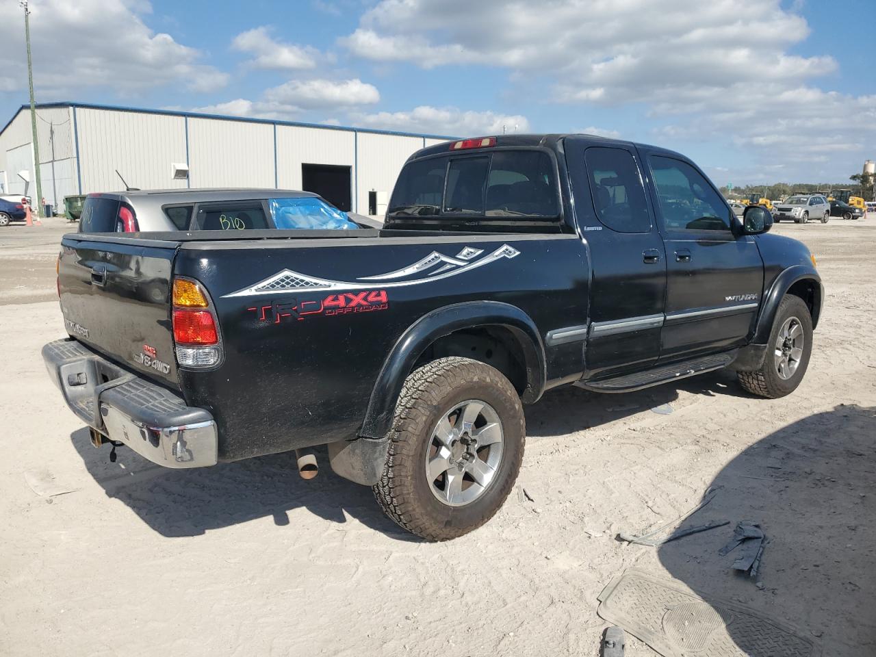 2003 Toyota Tundra - Image 3