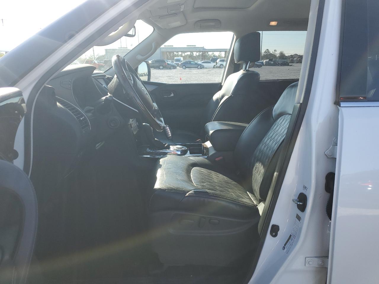 2019 Infiniti QX80 - Image 7