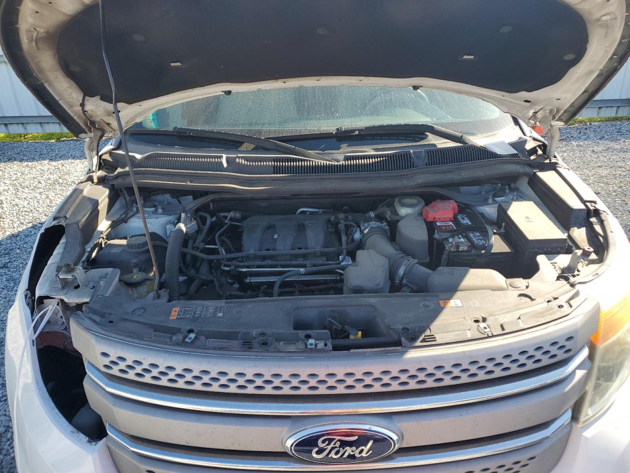 2015 Ford Explorer - Image 12
