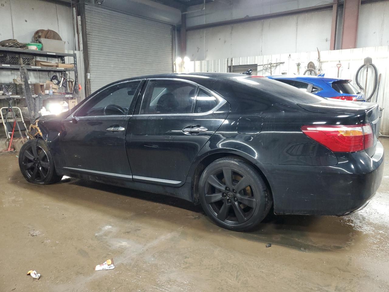 2011 Lexus LS - Image 2