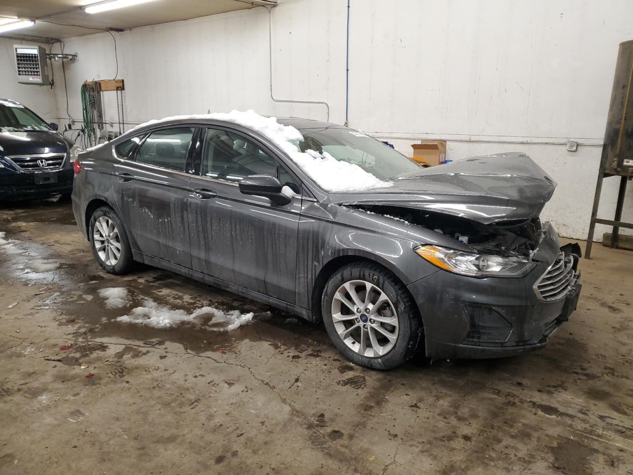 2020 Ford Fusion - Image 4