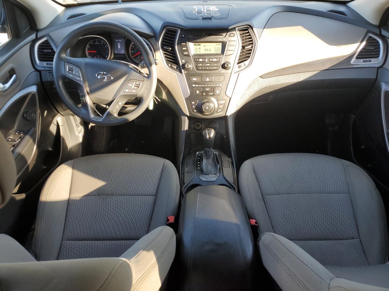 2013 Hyundai Santa Fe - Image 8