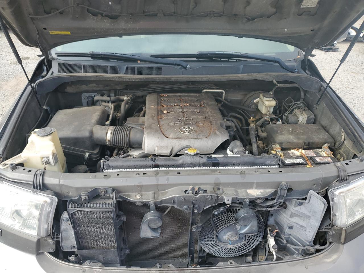 2008 Toyota Sequoia - Image 12