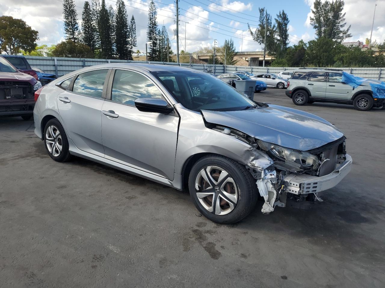 2017 Honda Civic - Image 4