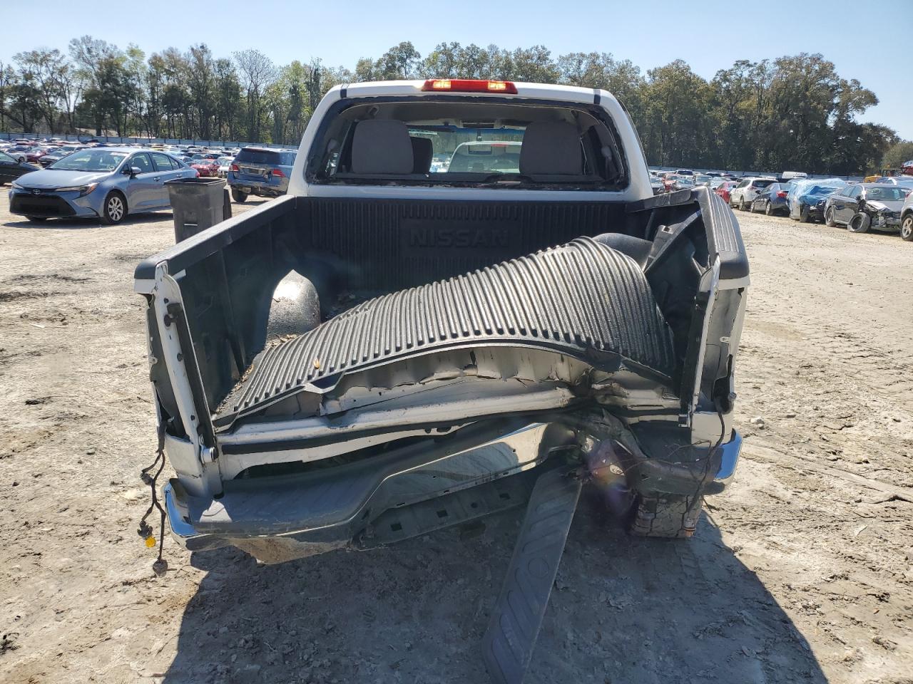 2012 Nissan Navara (Frontier) - Image 6