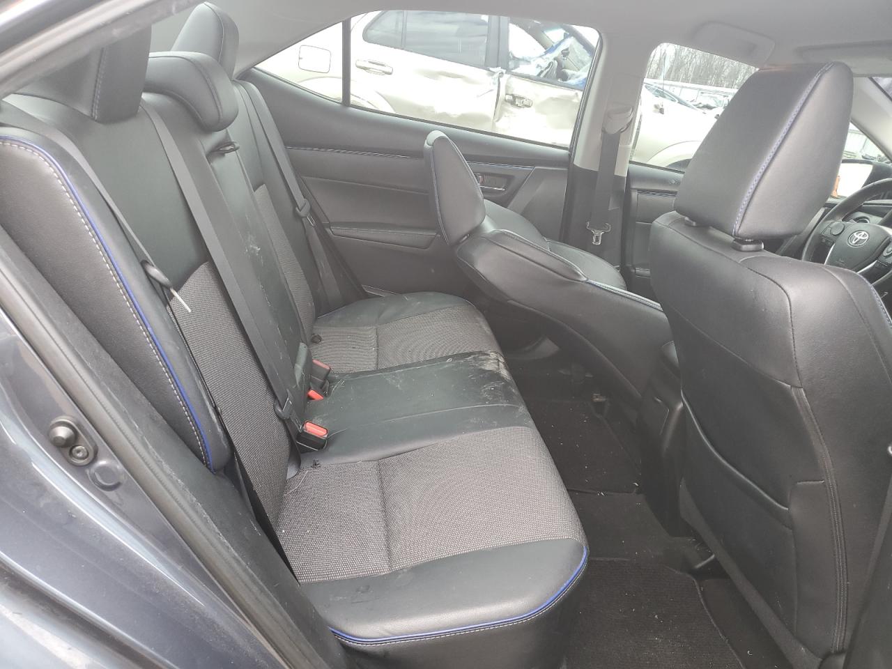 2017 Toyota Corolla - Image 10