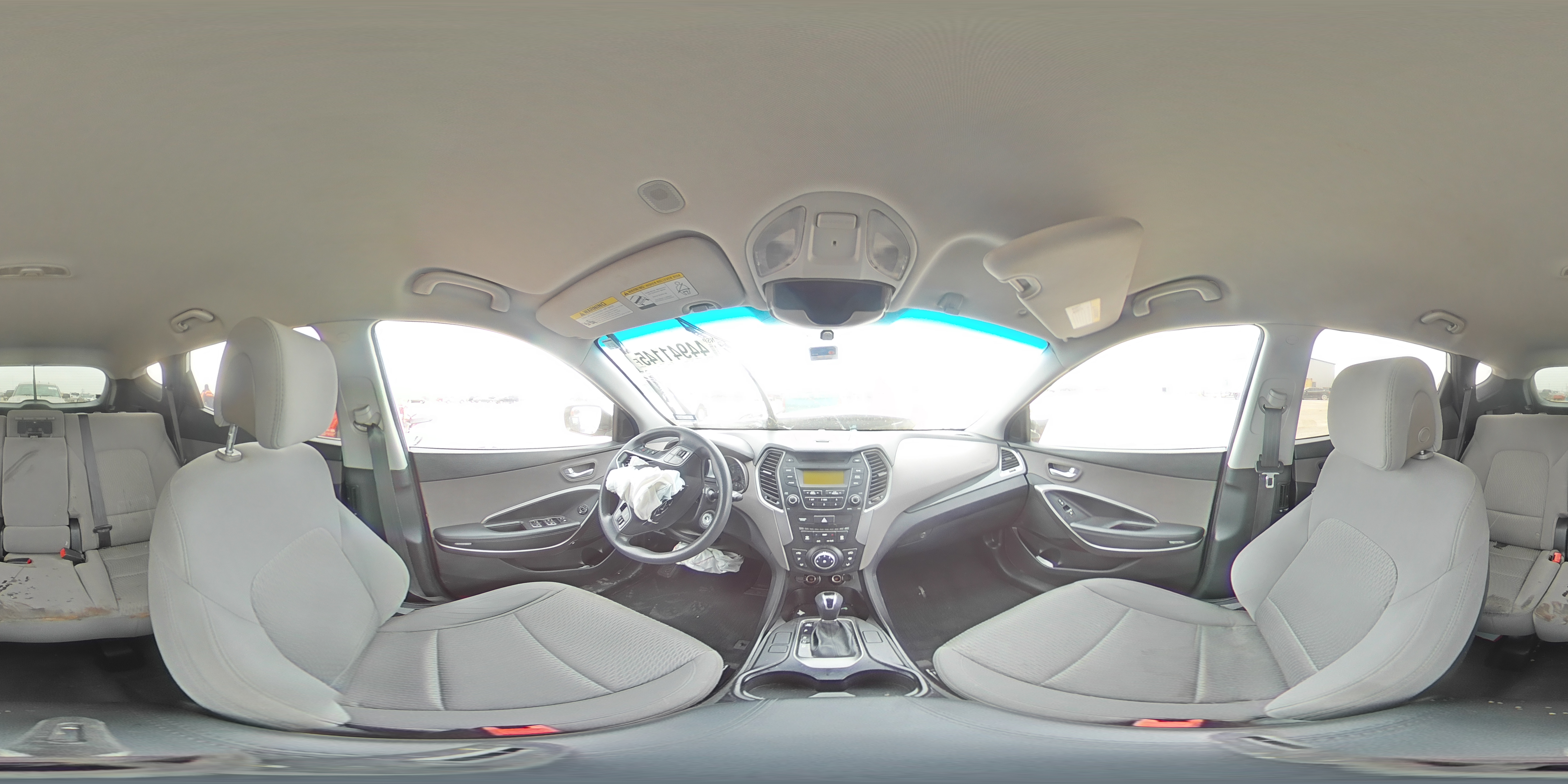 2016 Hyundai Santa Fe - Image 14