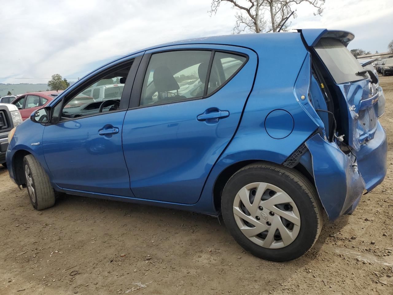 2013 Toyota Prius - Image 2