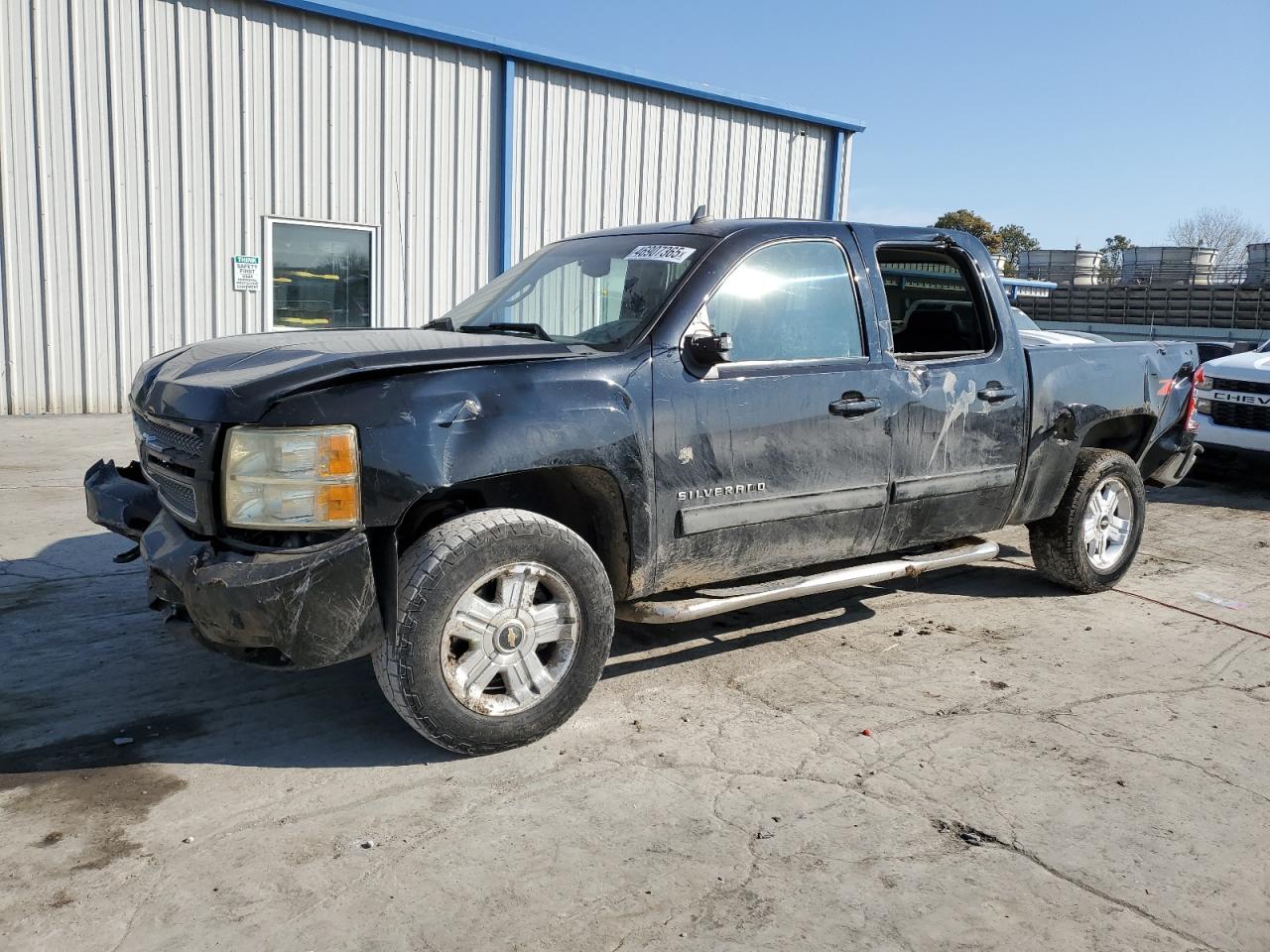 2012 Chevrolet Silverado - Image 1