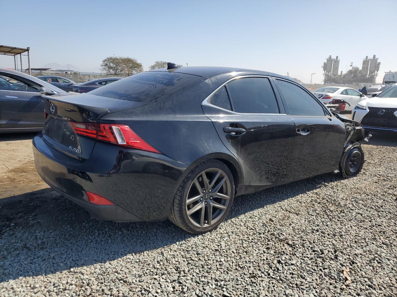 2015 Lexus IS - Image 3