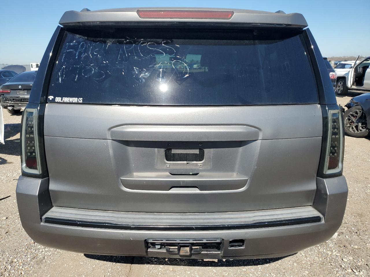 2015 Chevrolet Suburban - Image 6