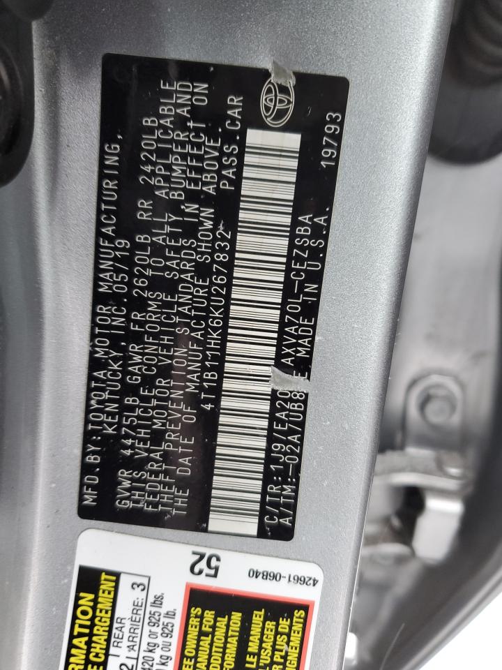 2019 Toyota Camry - Image 12