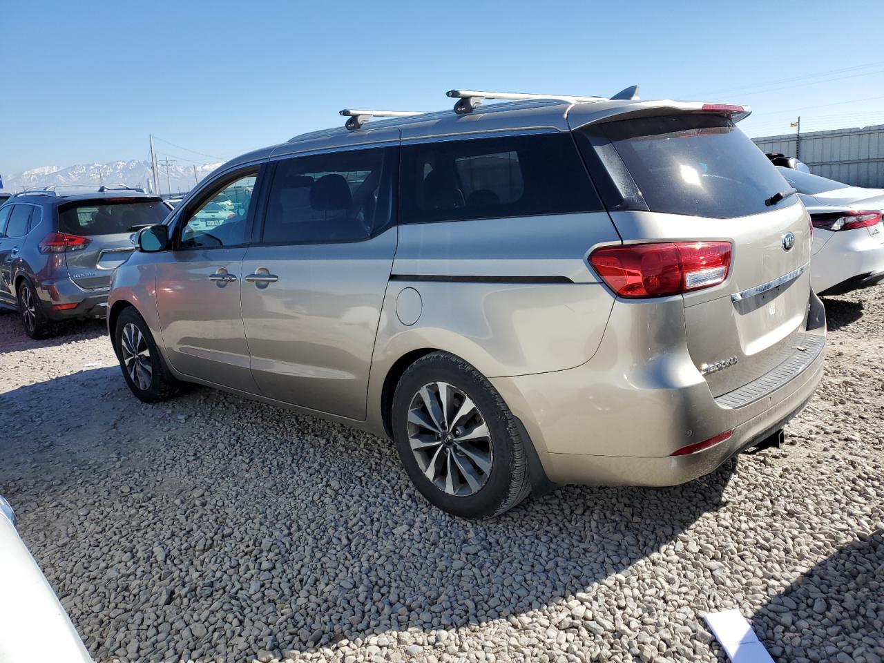 2015 Kia Sedona - Image 2