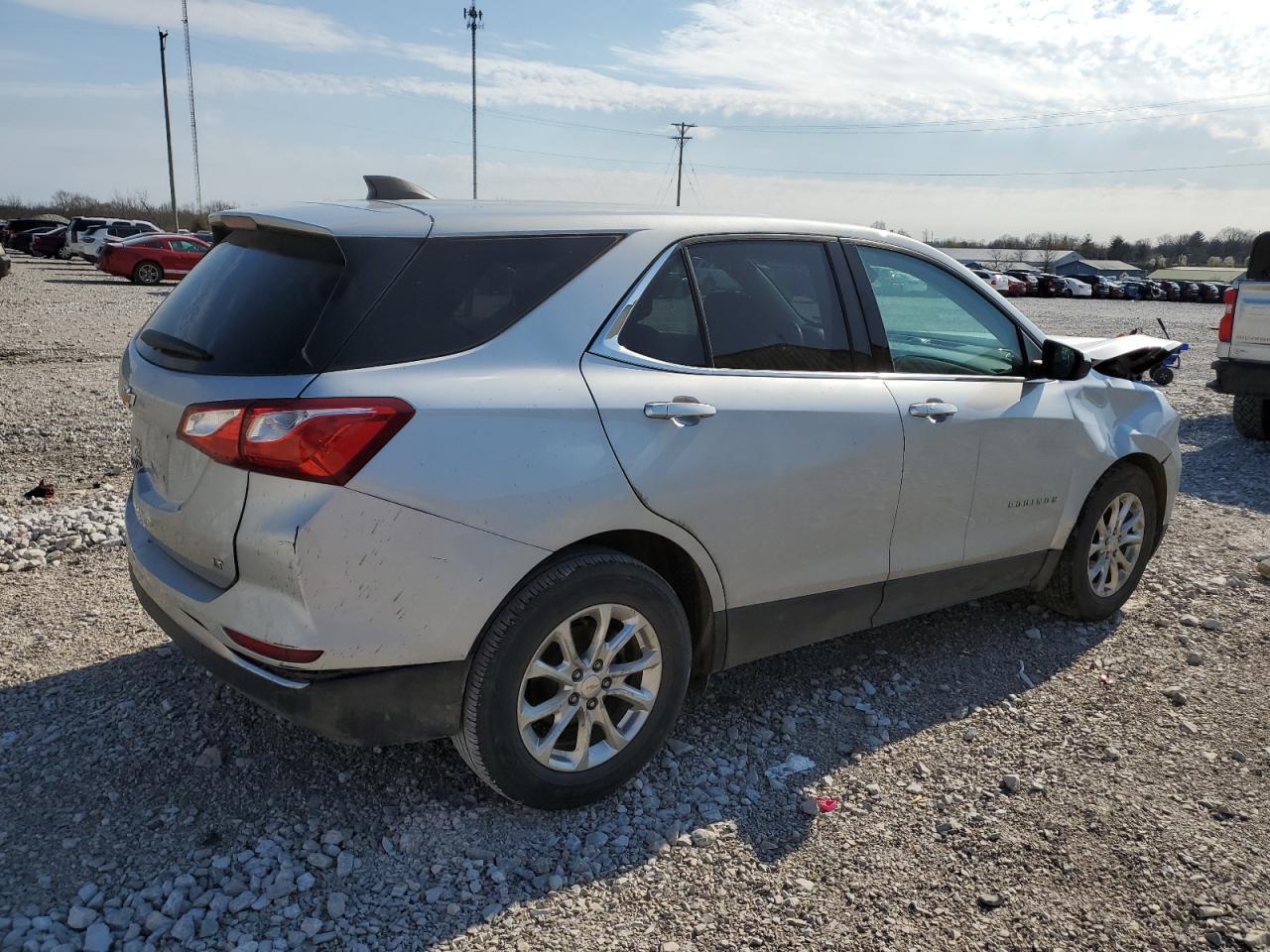 2020 Chevrolet Equinox - Image 3