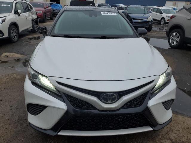  TOYOTA CAMRY 2019 Белы