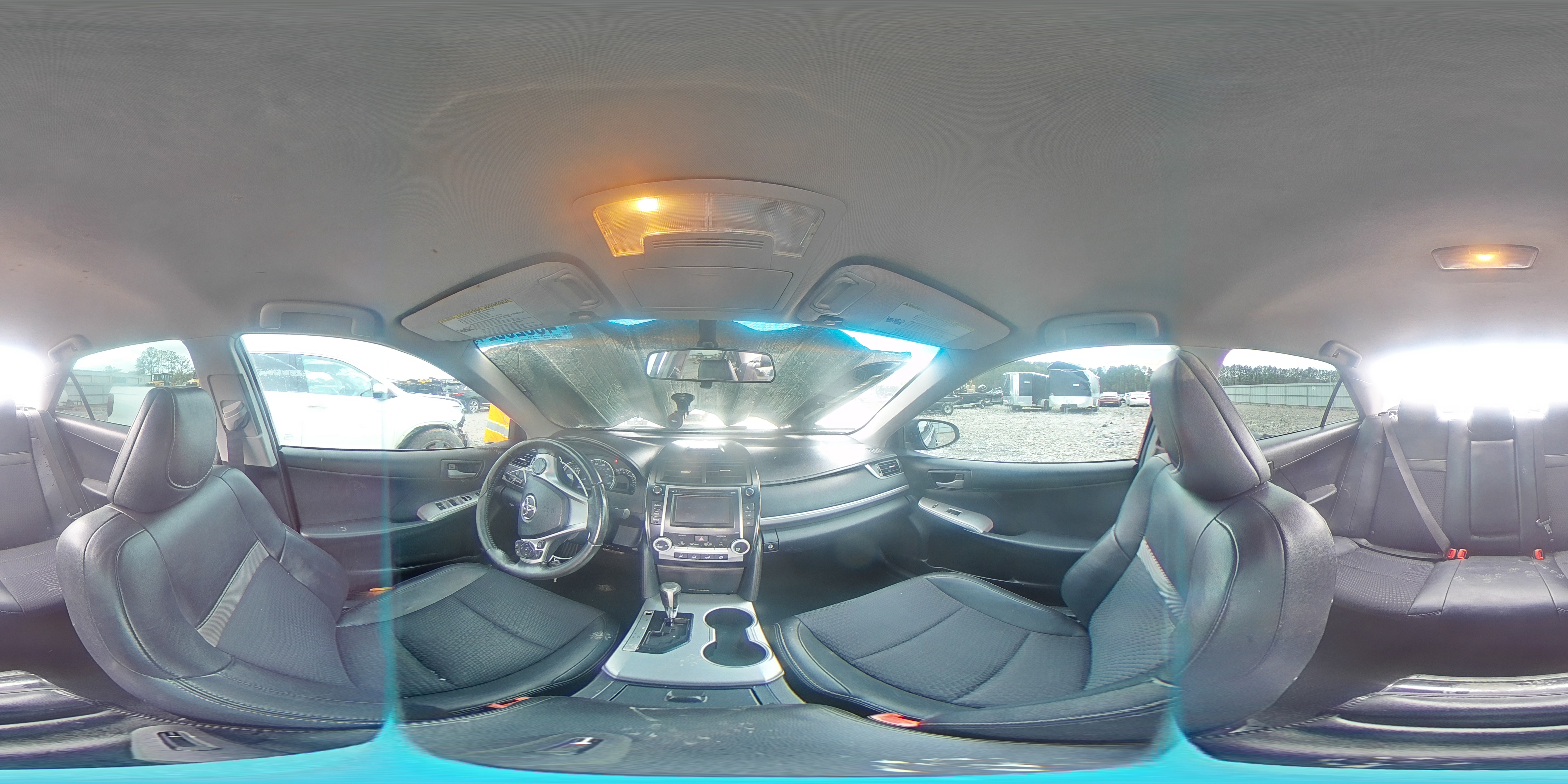 2012 Toyota Camry - Image 13