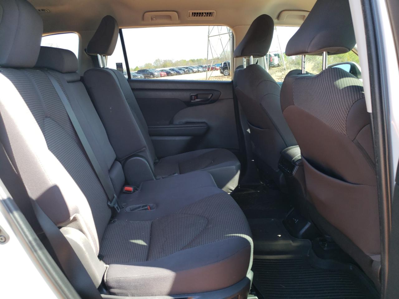 2022 Toyota Highlander Hybrid Le VIN: 5TDZARAH0NS517350 Lot: 47221454