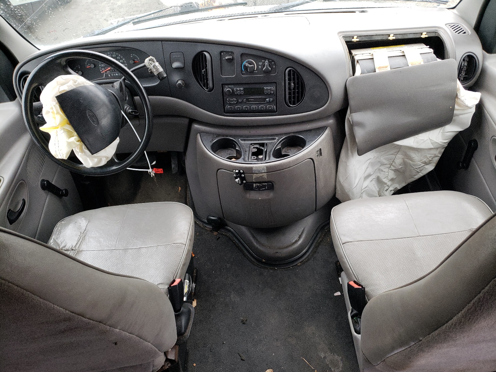 1FTRE1428WHB92112 1998 Ford Econoline E150 Van