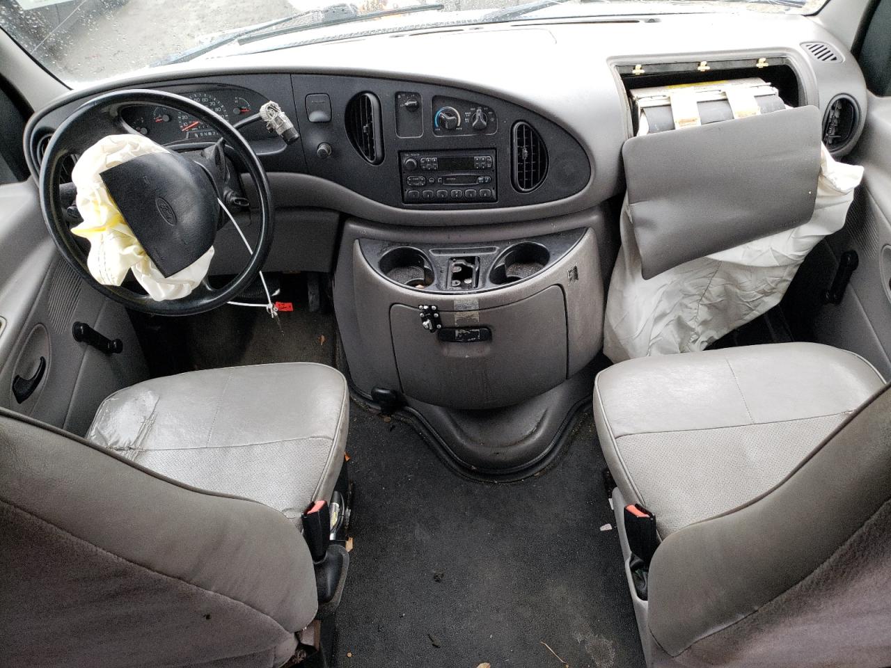 1998 Ford Econoline E150 Van VIN: 1FTRE1428WHB92112 Lot: 45236914