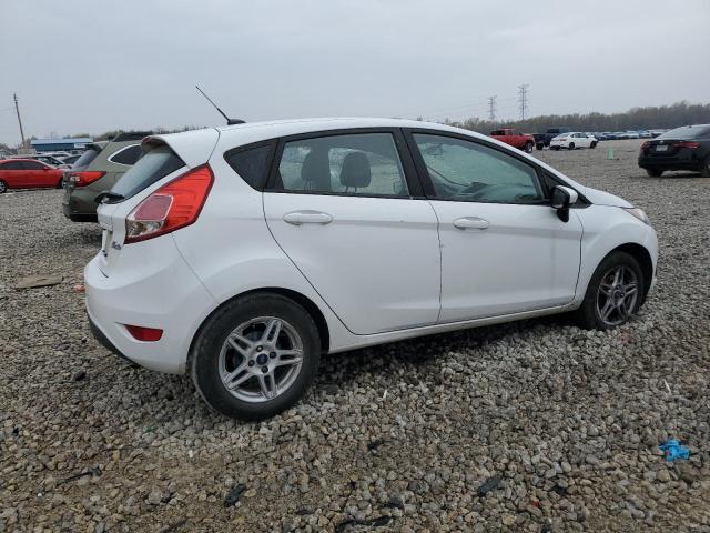  FORD FIESTA 2018 Білий