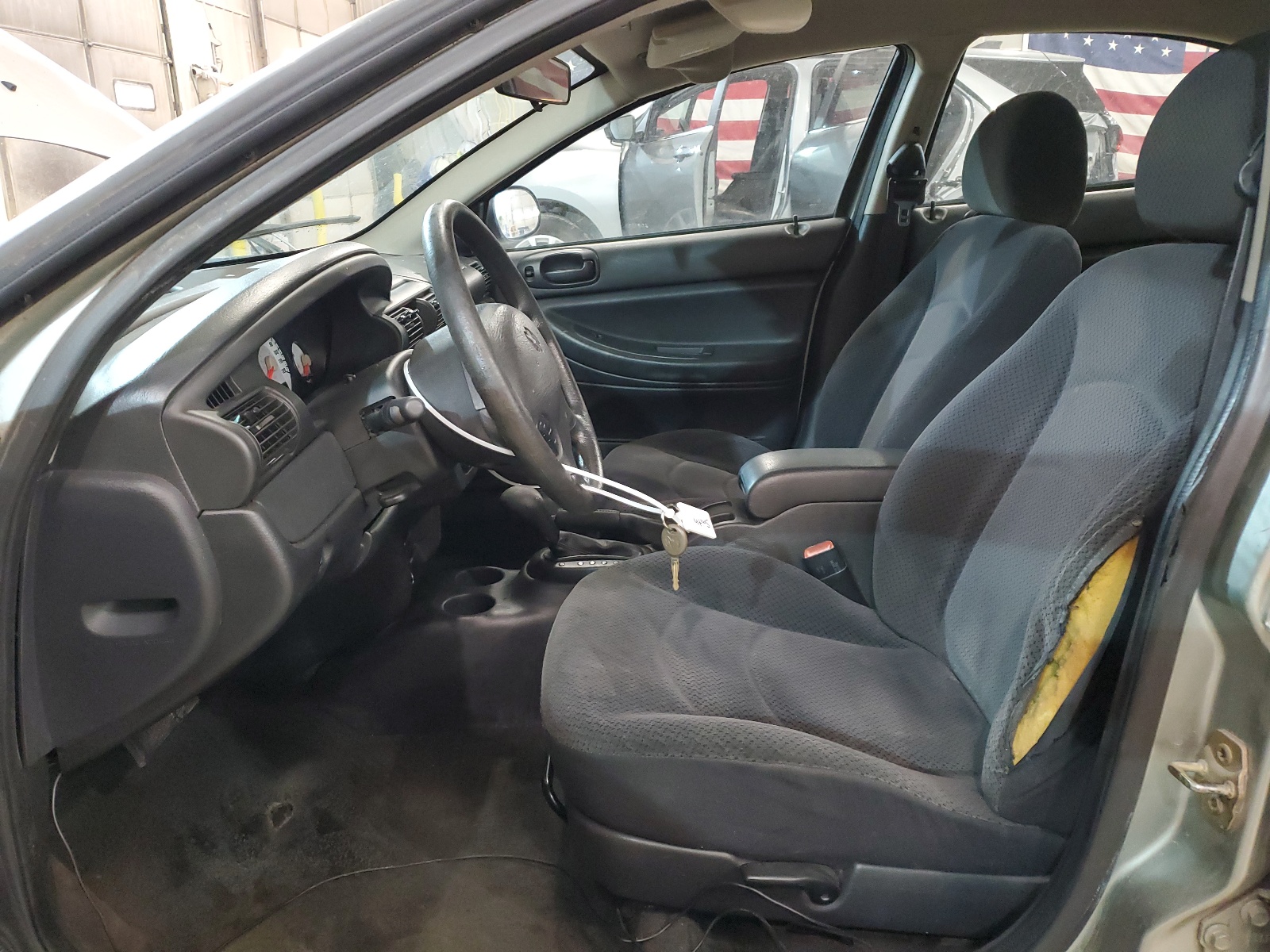 1B3EL36XX4N358302 2004 Dodge Stratus Se