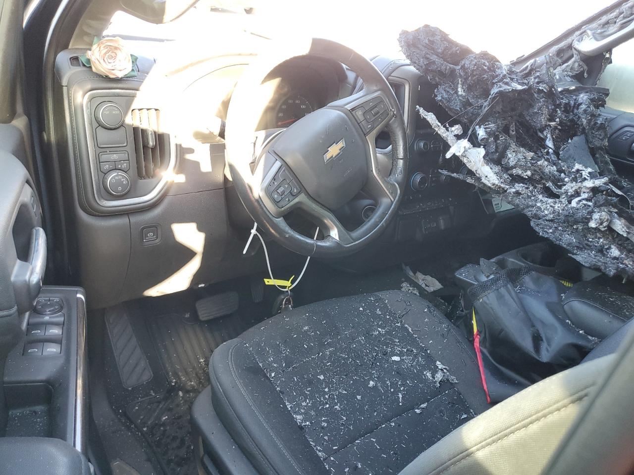 2021 Chevrolet Silverado - Image 8