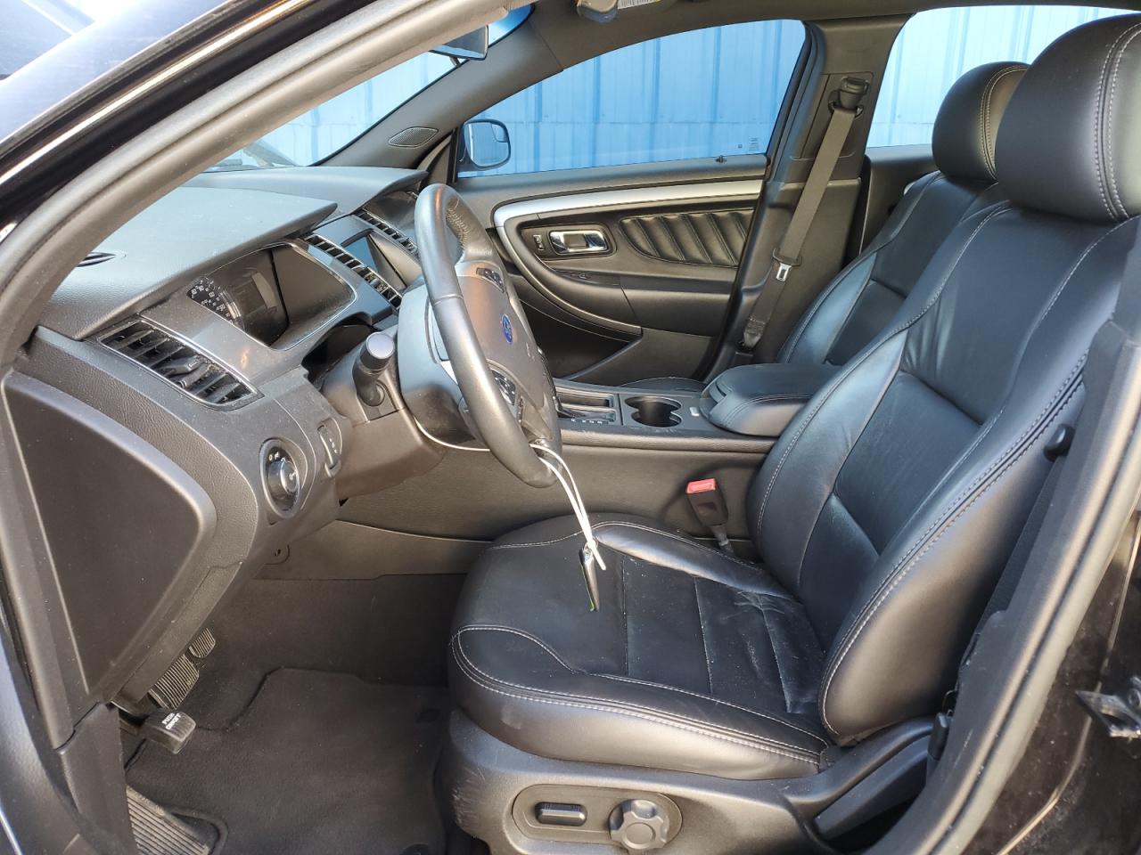 2019 Ford Taurus - Image 7