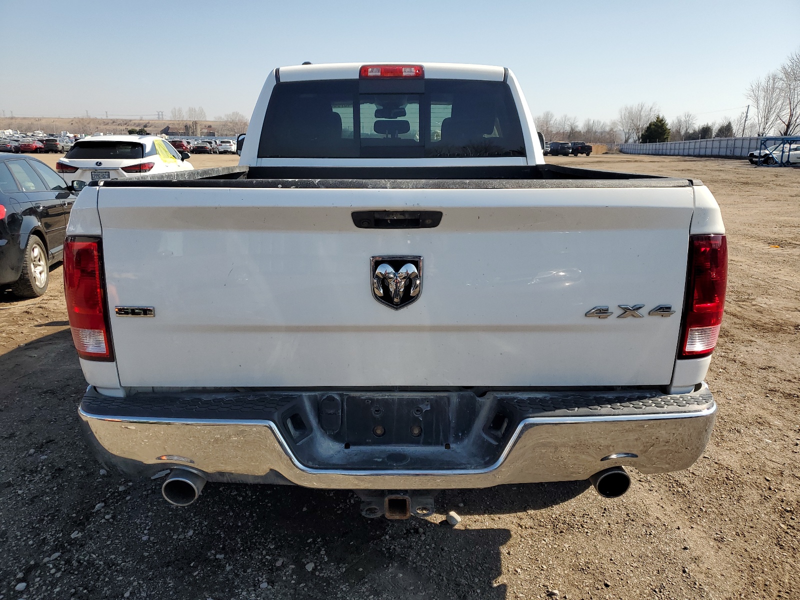 1C6RR7GM3FS548173 2015 Ram 1500 Slt