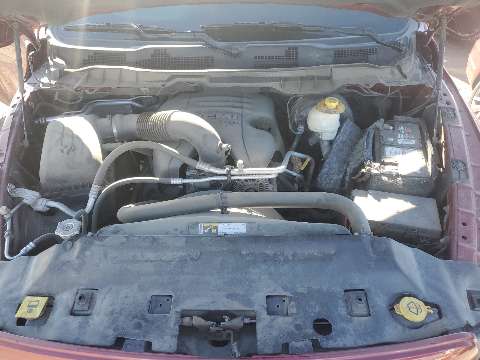 1C6RR7HT1FS699907 2015 Ram 1500 Sport