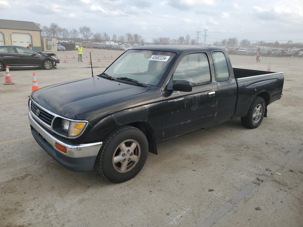 1995 Toyota Tacoma Xtracab for Sale in Dyer, IN - Normal Wear