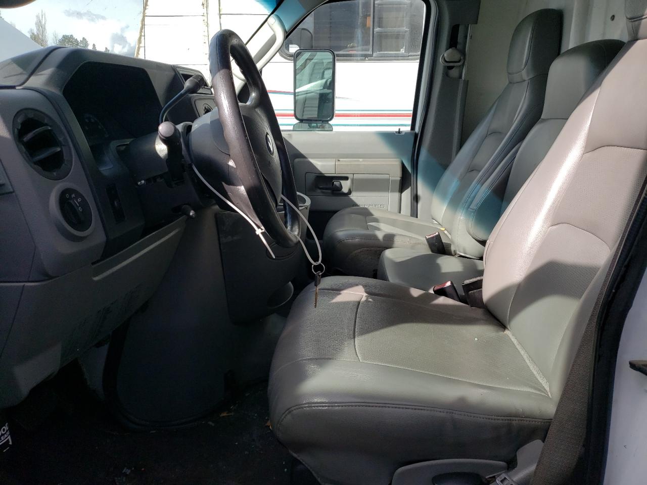 2009 Ford Econoline E450 Super Duty Cutaway Van VIN: 1FDXE45S89DA08379 Lot: 47065894