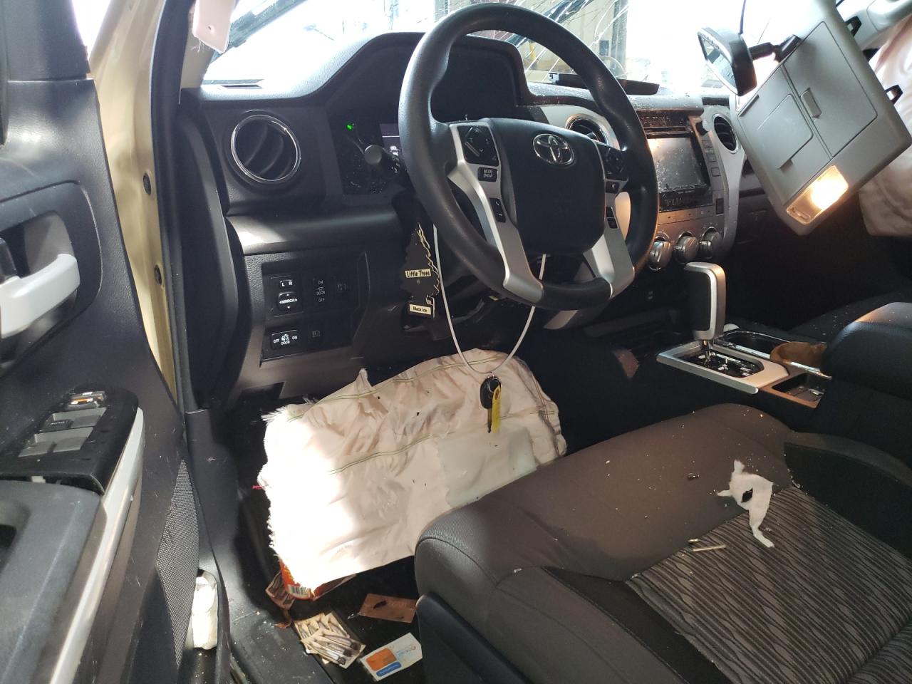 2019 Toyota Tundra - Image 8