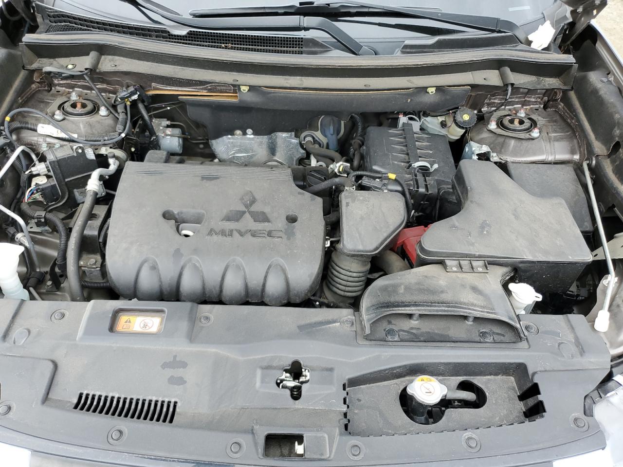 2020 Mitsubishi Outlander Se VIN: JA4AZ3A30LZ011319 Lot: 46963854