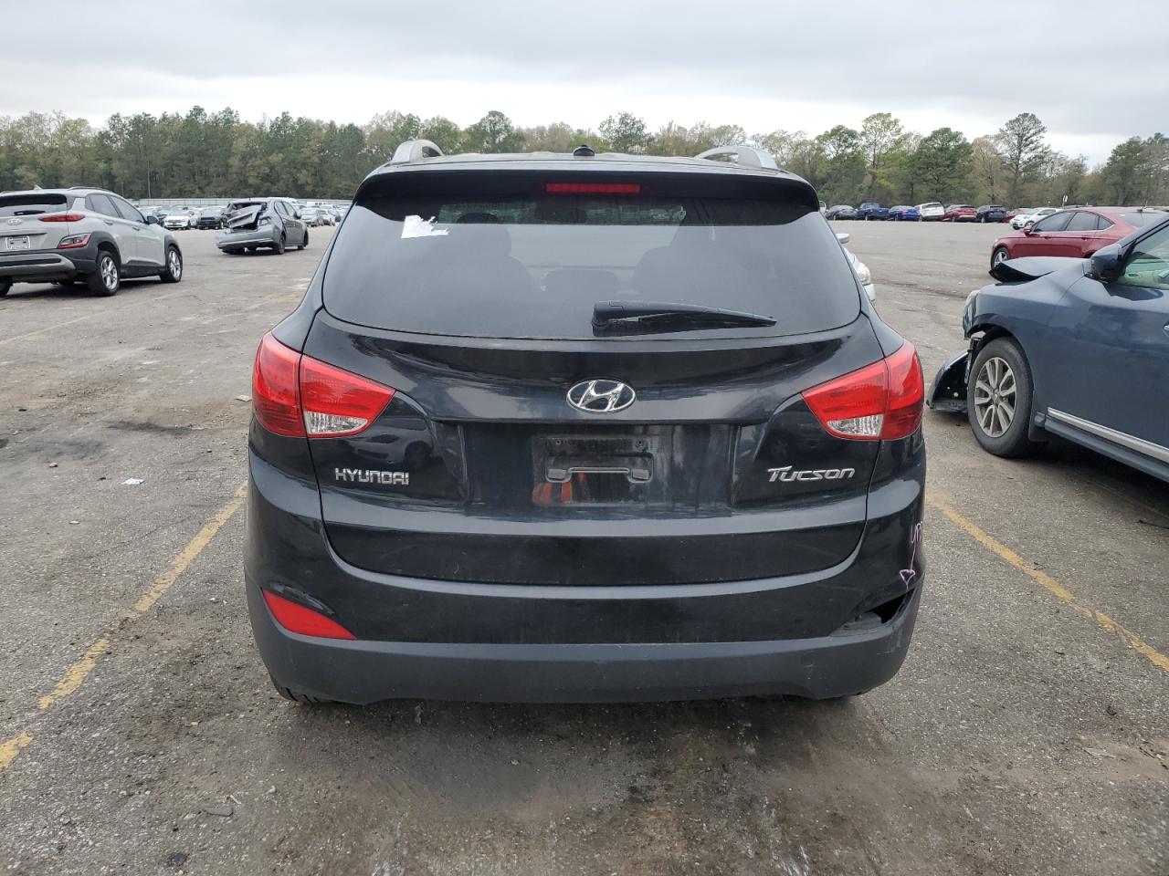 KM8JU3AC2BU118948 2011 Hyundai Tucson Gls