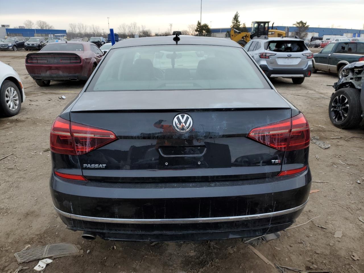 1VWAA7A31JC051250 2018 Volkswagen Passat S