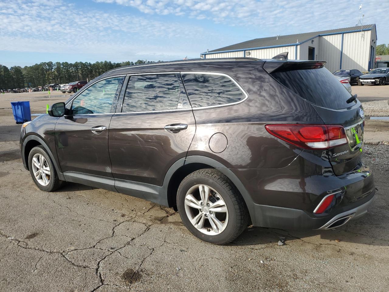 KM8SM4HF0HU176625 2017 Hyundai Santa Fe Se