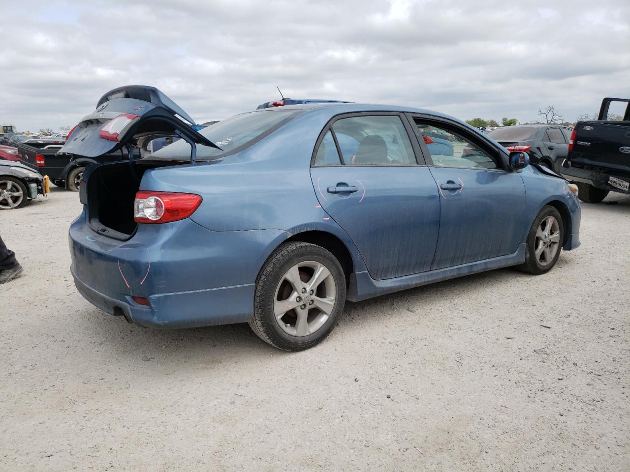 5YFBU4EE8CP063947 2012 Toyota Corolla Base