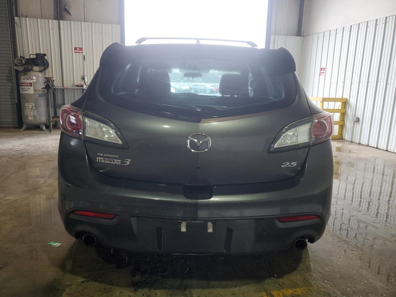 JM1BL1K5XB1402927 2011 Mazda 3 S