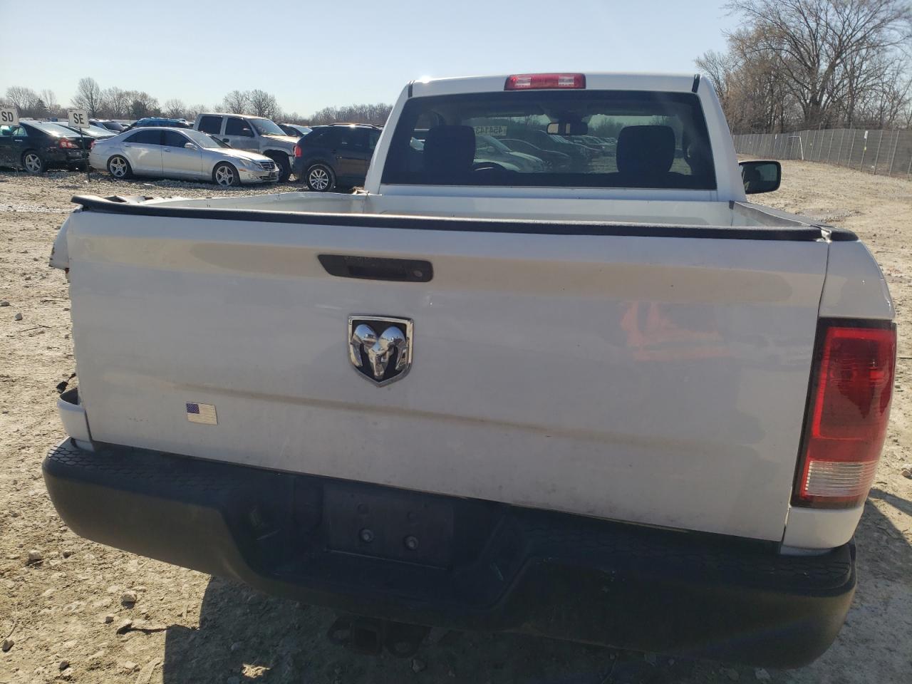 2015 Ram 1500 St VIN: 3C6JR6AG3FG647500 Lot: 45414314